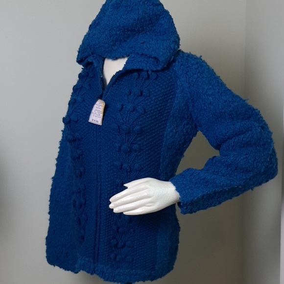 Native Kichwa Arts 100% llama wool sweater - Picture 2 of 5